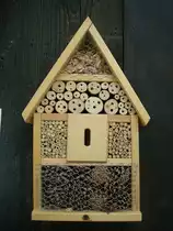 Weil am Rhein, ein Insektenhotel, gesehen im Landwirtschaftsmuseum, Juli 2011