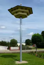 k�nstliche Schwalbennester, aufgestellt in Wyhl am Kaiserstuhl, Sept.2017